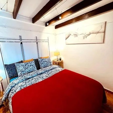 Sea View Barrio Santa Cruz Casco Apartment *